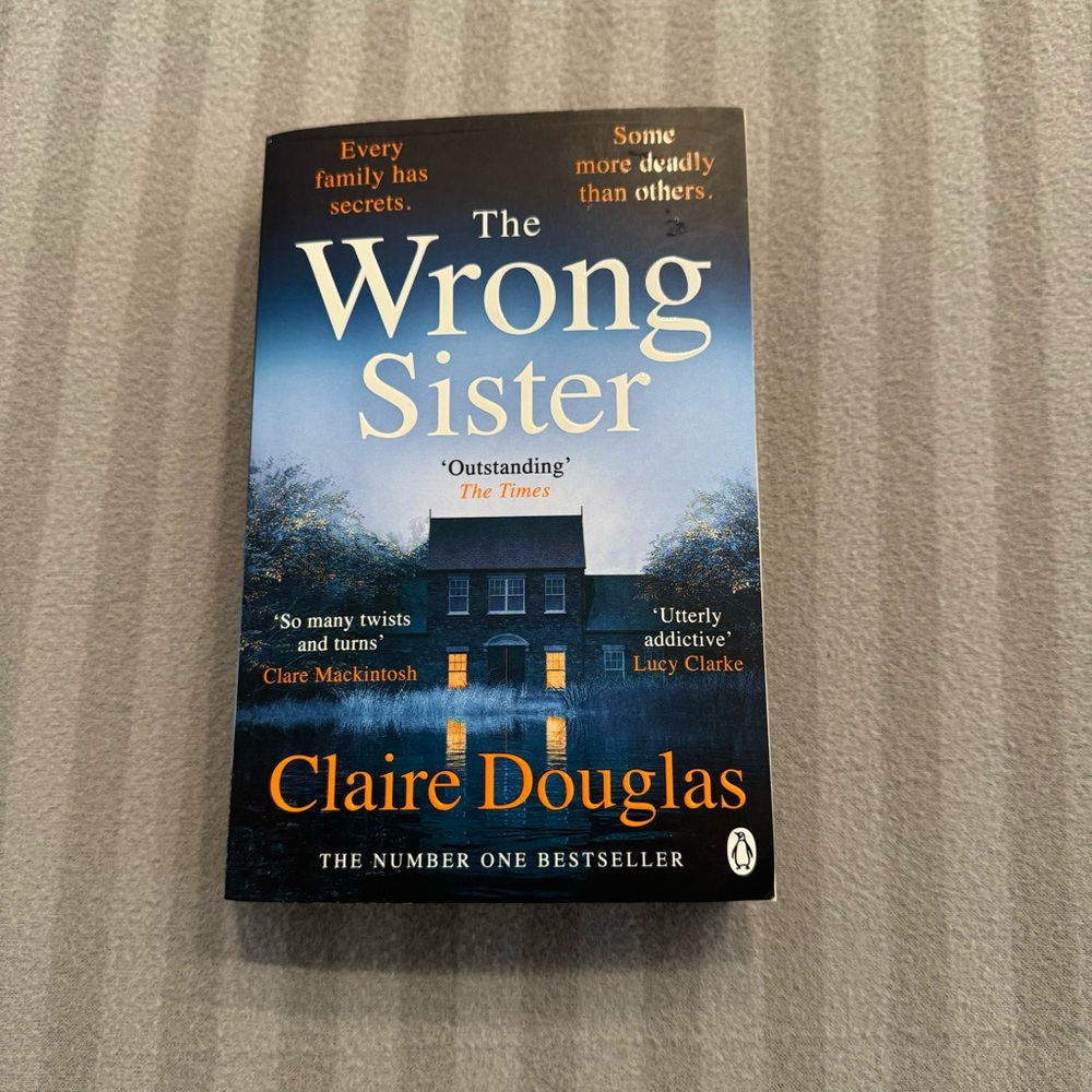 The Wrong Sister by Claire Douglas - Paperback